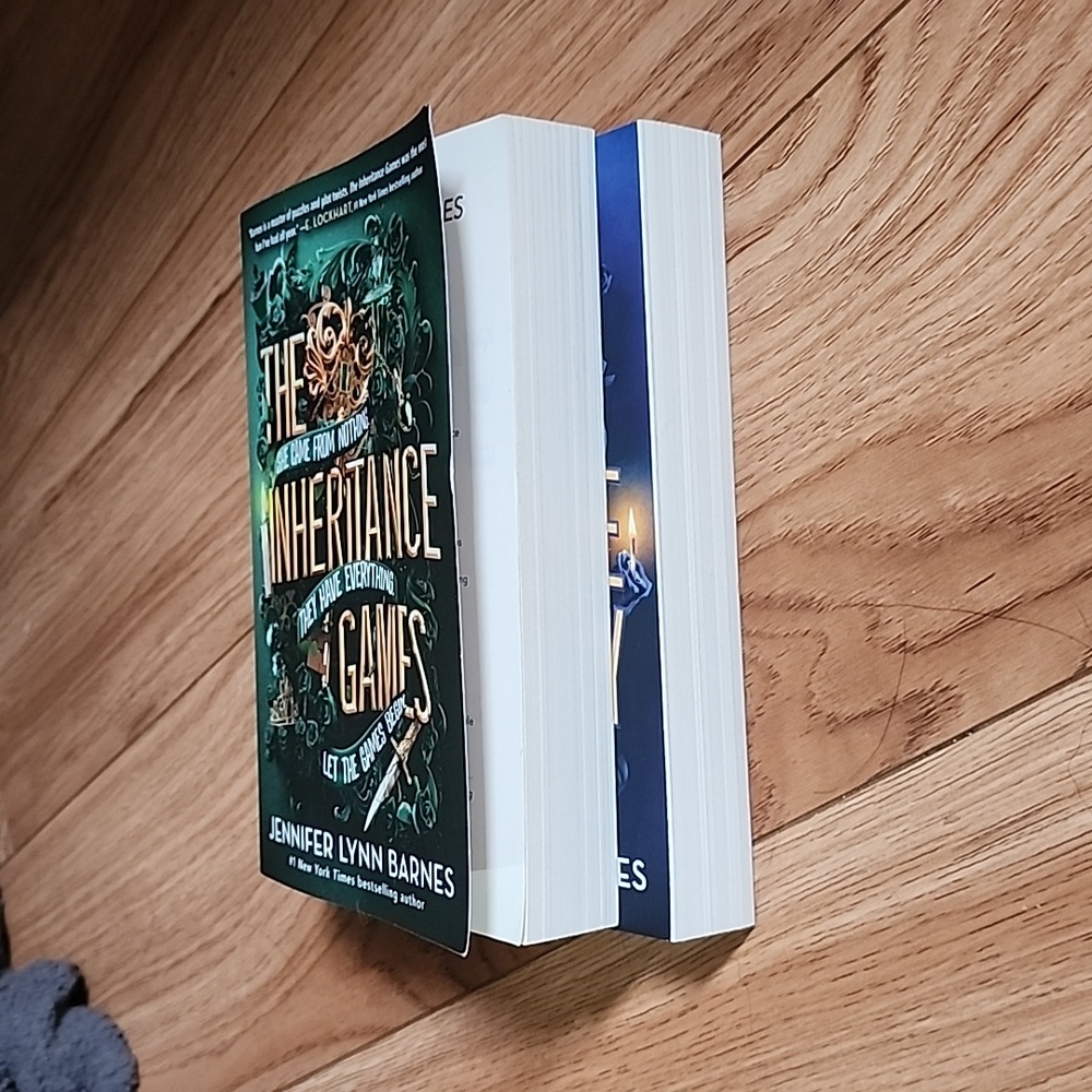 The Inheritance Games Book 1 & 2 - Picture 4 of 4